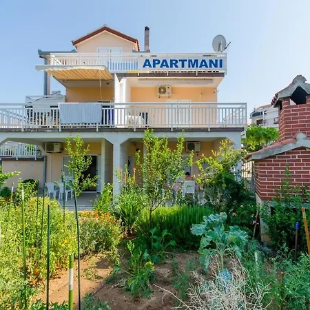 Appartement Mik - 30 M From Beach