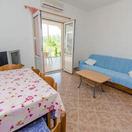 Apartman Mik - 30 M From Beach *